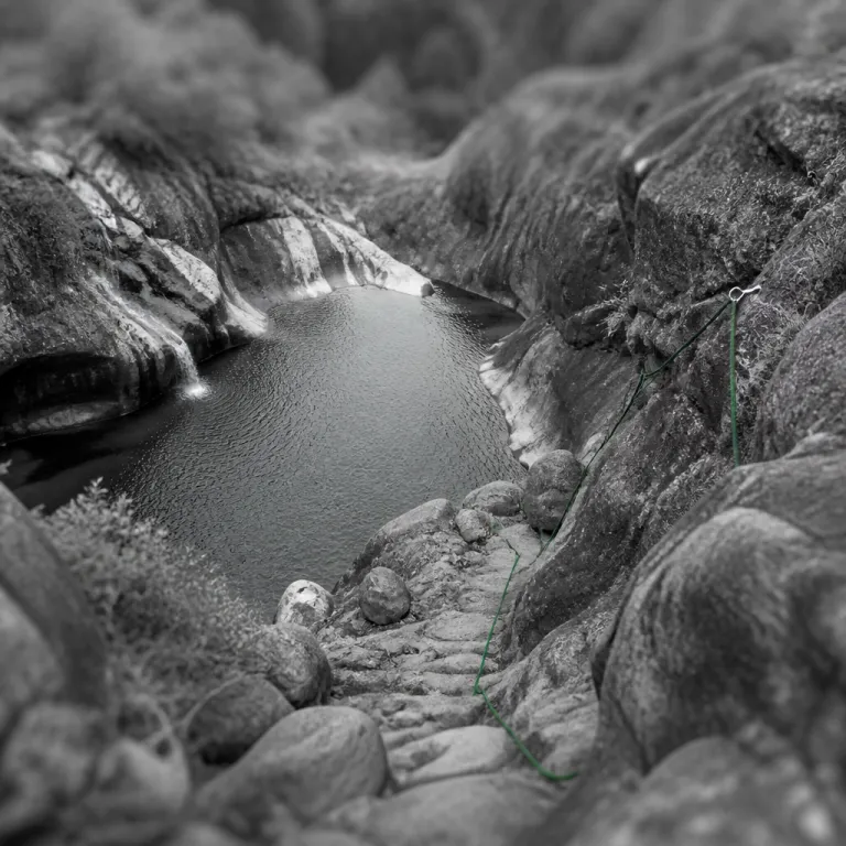 Canyoning à Cilaos : les parcours d'initiation pour ceux qui n'ont jamais sauté dans un bassin
