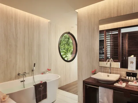 Palm Hotel & Spa