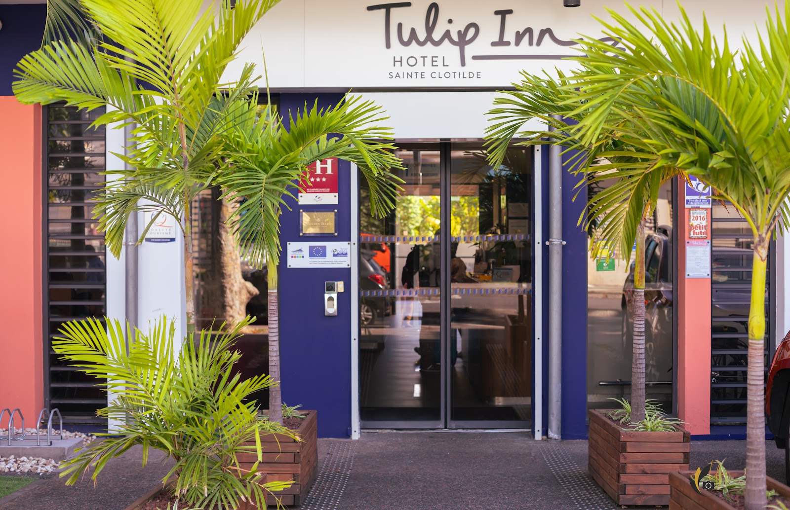 Tulip inn Sainte Clotilde